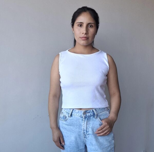 CROP TOP BLANCO SIN MANGAS  MUJER